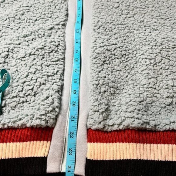 BUNDLE 3 FOR $18-Ecowish Women Small Pale Green Faux Fuzzy Sherpa Collar Bomber - Picture 8 of 13